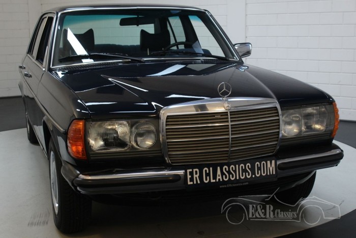 Mercedes Benz 250 W123 Sedan 1978 Zum Kauf Bei Erclassics