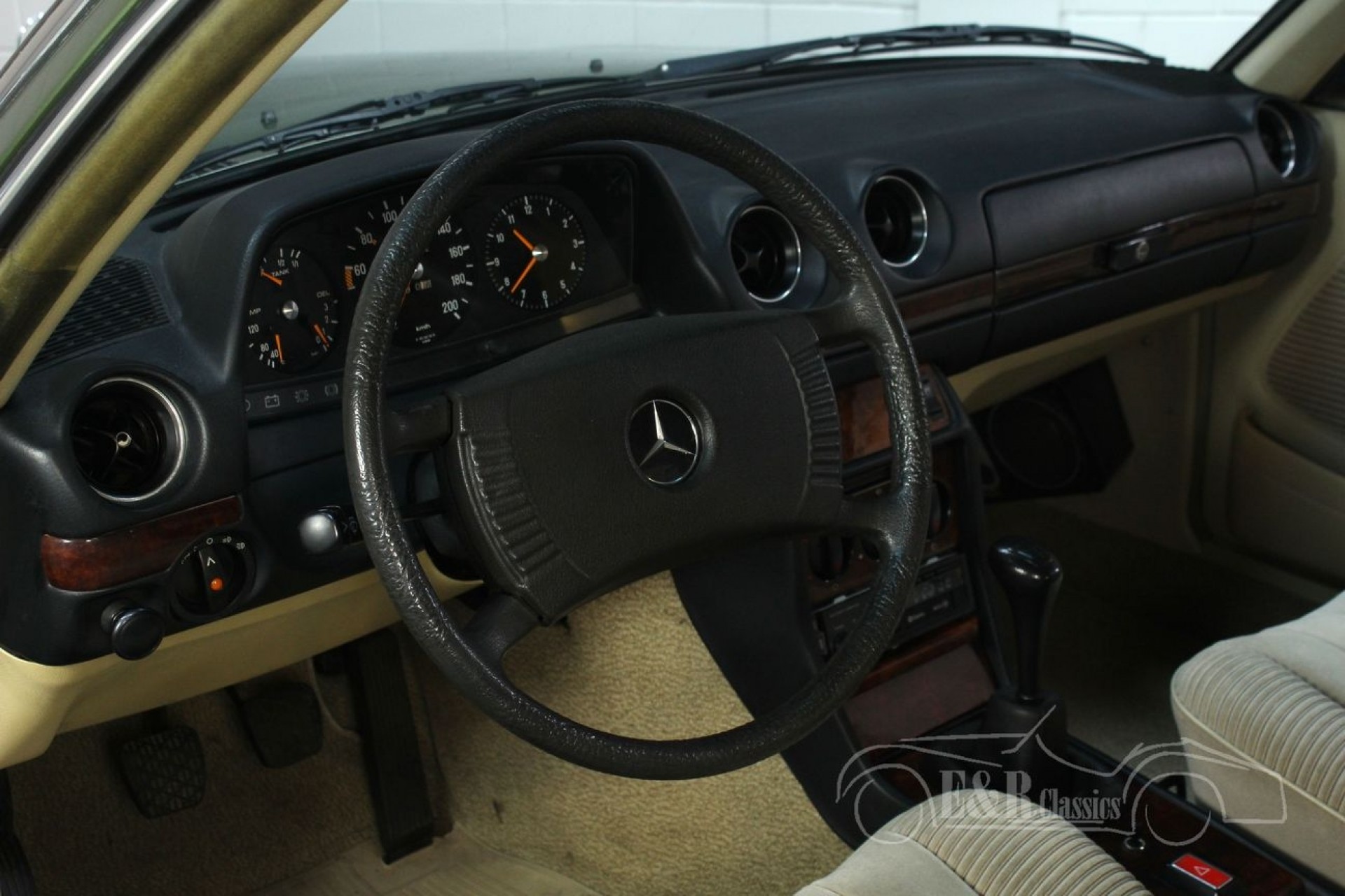 Mercedes Benz 230c Coupe W123 1978 Zum Kauf Bei Erclassics