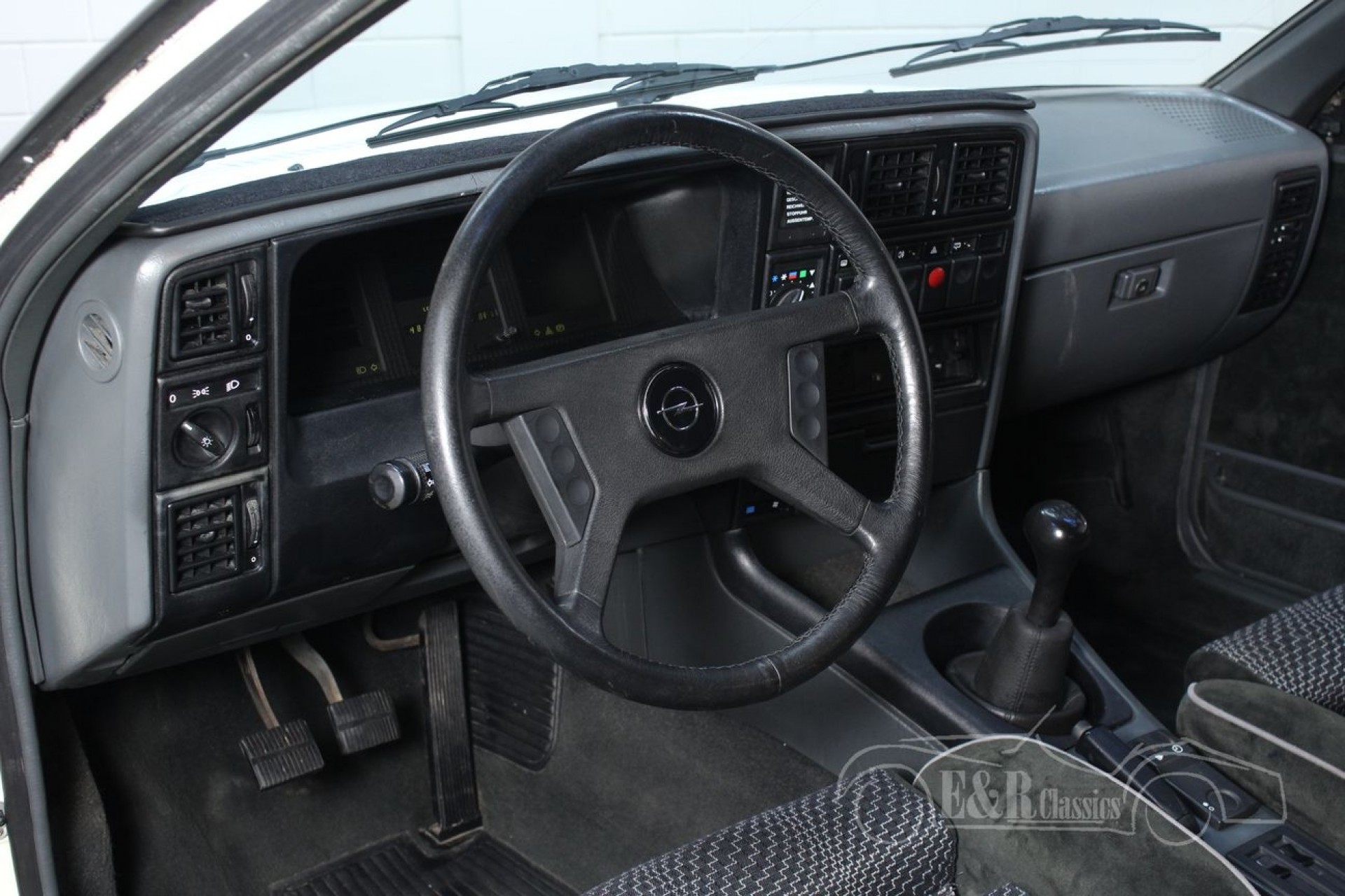 Opel Monza Gse 1986 3 0 Sechs Zylinder Motor Zum Kauf Bei Erclassics