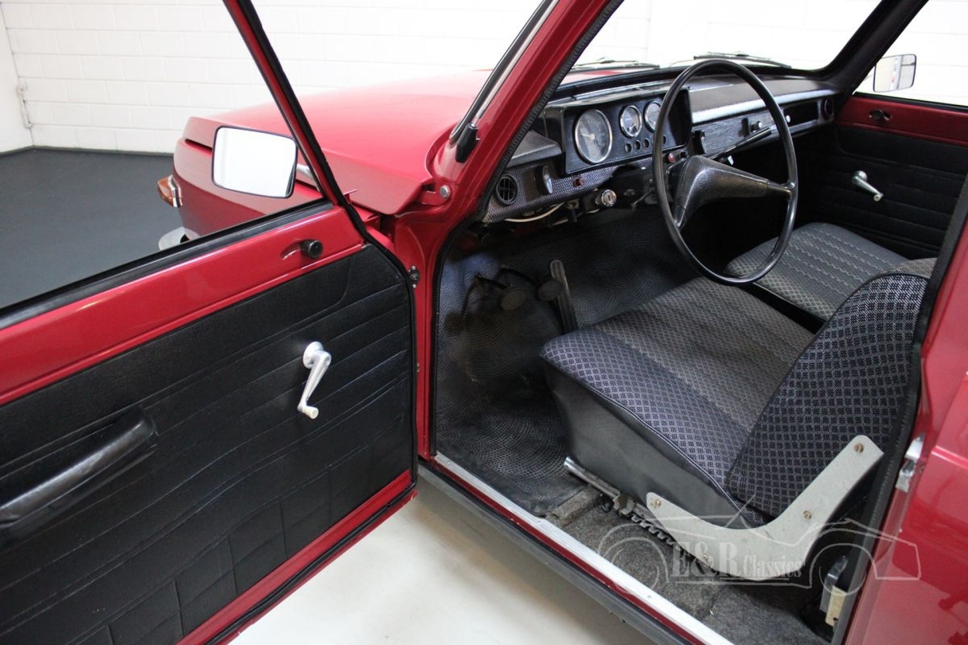 Wartburg 353 restauriert, Schiebedach 1971 zum kauf bei ERclassics
